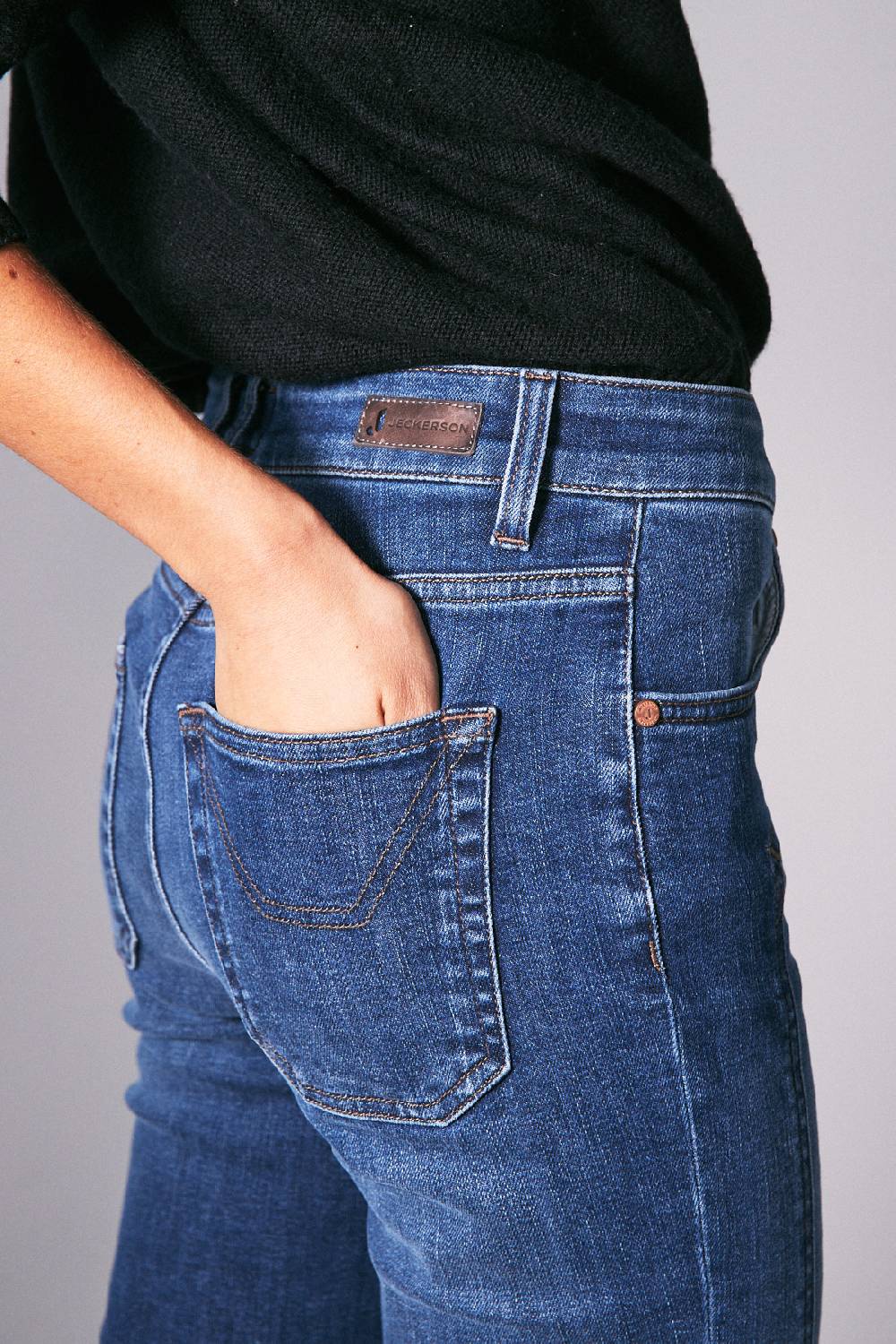 Jeckerson 5 Tasche Skinny Con Toppa In Denim Blu Scuro