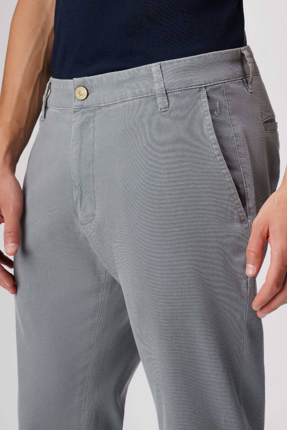 Jeckerson Jack- Pantalone Chino Con Tasca Americana In Armatura Raso Grigio Scuro