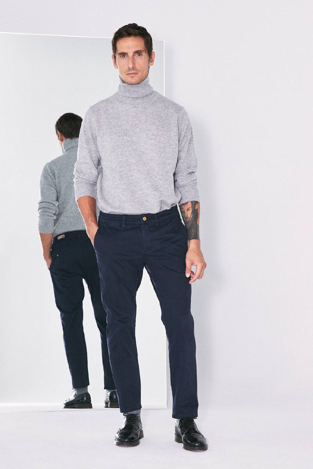 Jeckerson Chino in raso stretch con risvolto