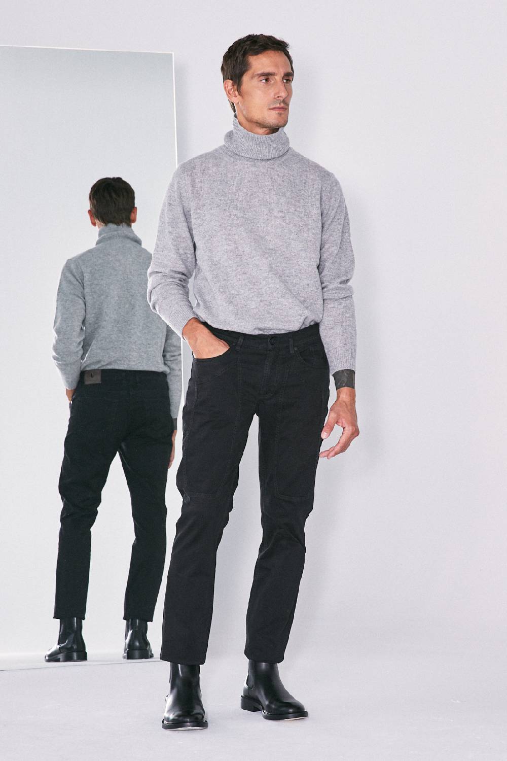 Jeckerson Pantalone Slim Fit Con Toppa