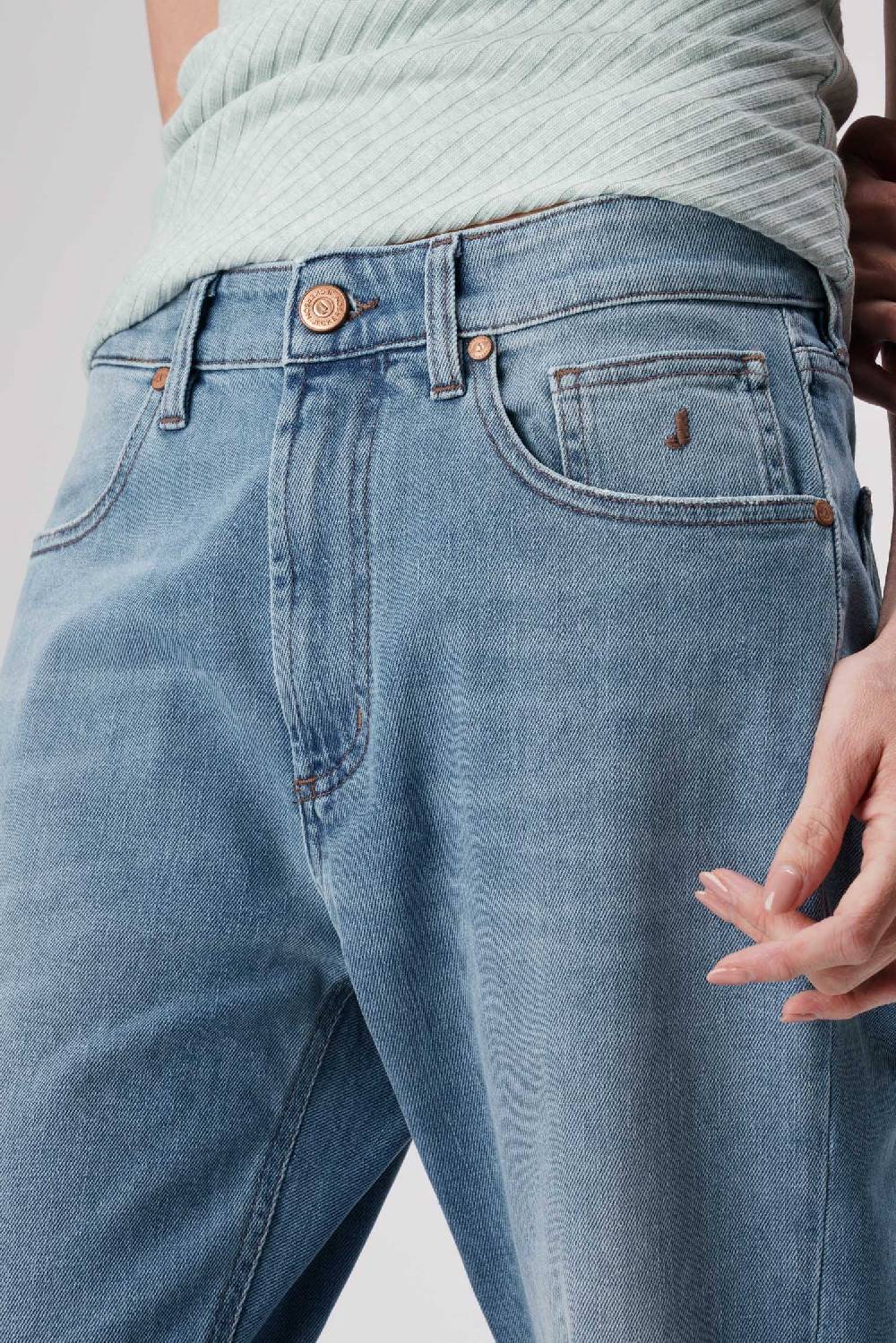 Jeckerson Julia - Pantalone 5 Tasche Boyfriend In Denim Tri-blend Blu Medio Chiaro