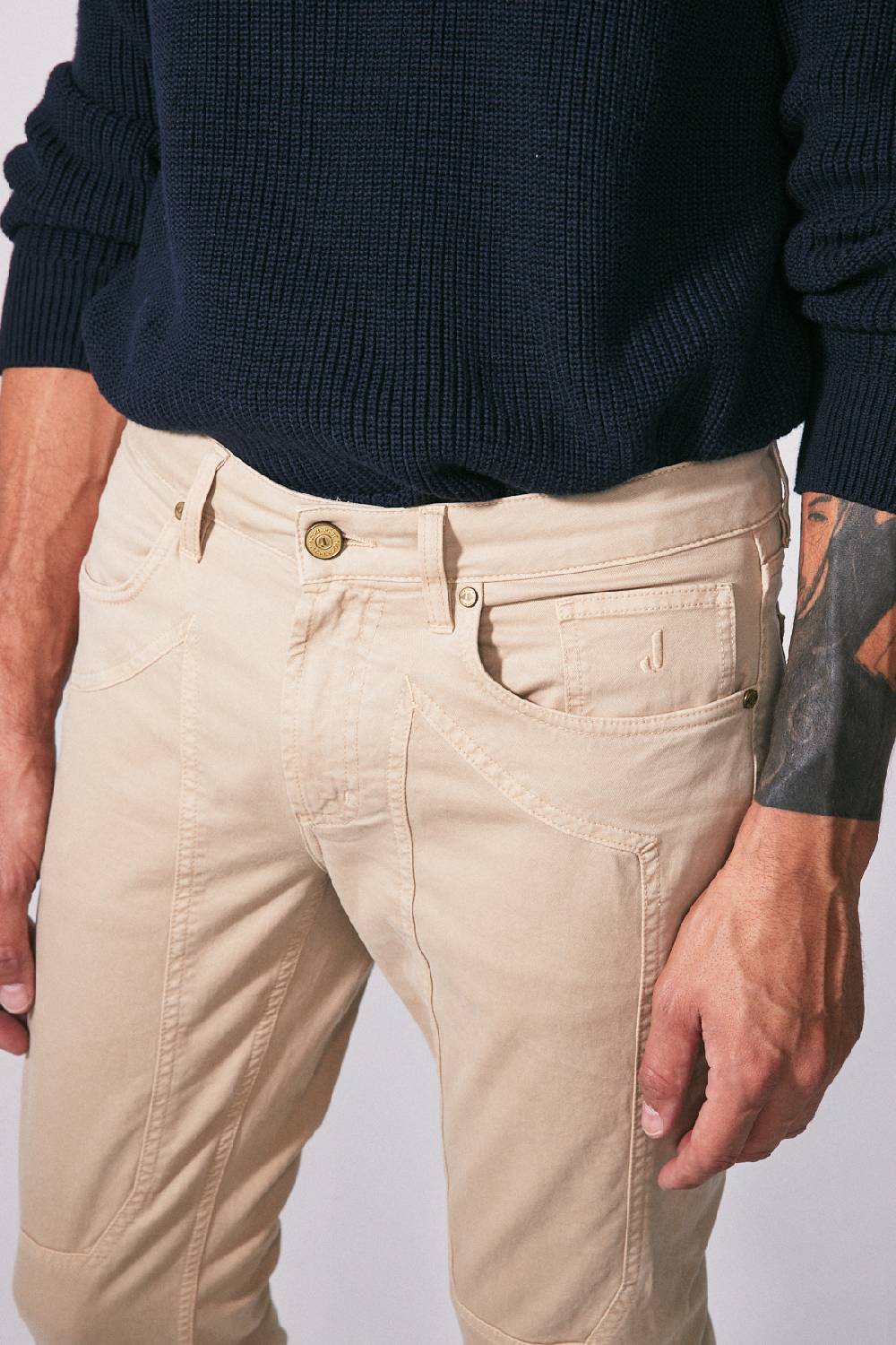 Jeckerson Pantalone Skinny In Gabardina Stretch Con Toppa