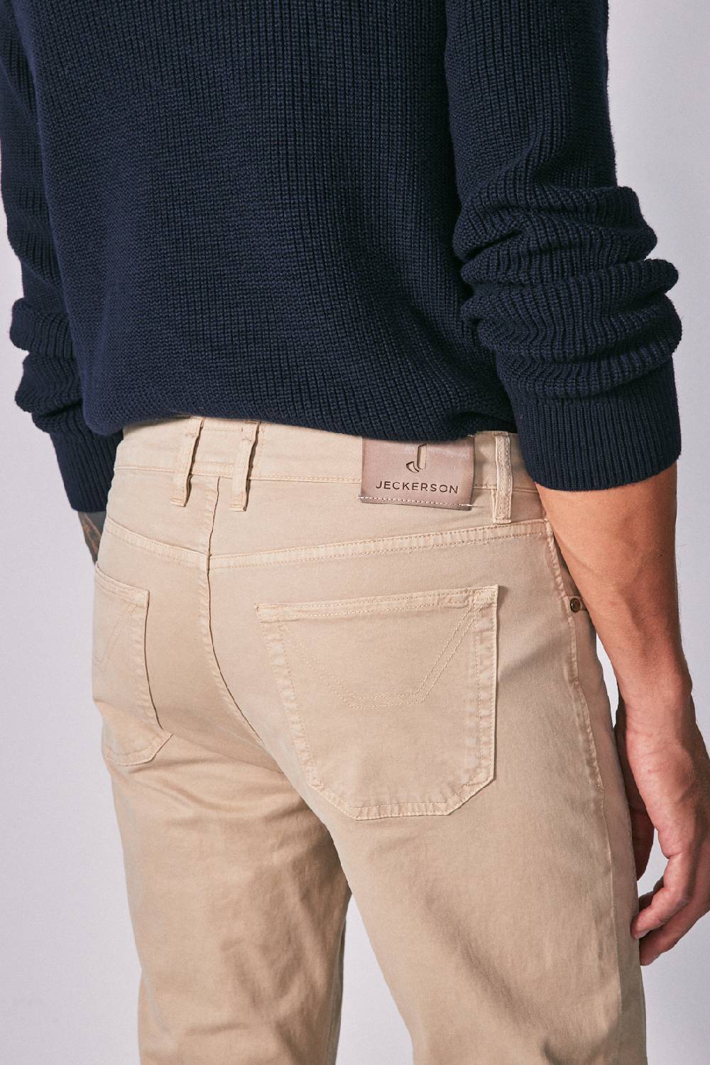 Jeckerson Pantalone Skinny In Gabardina Stretch Con Toppa