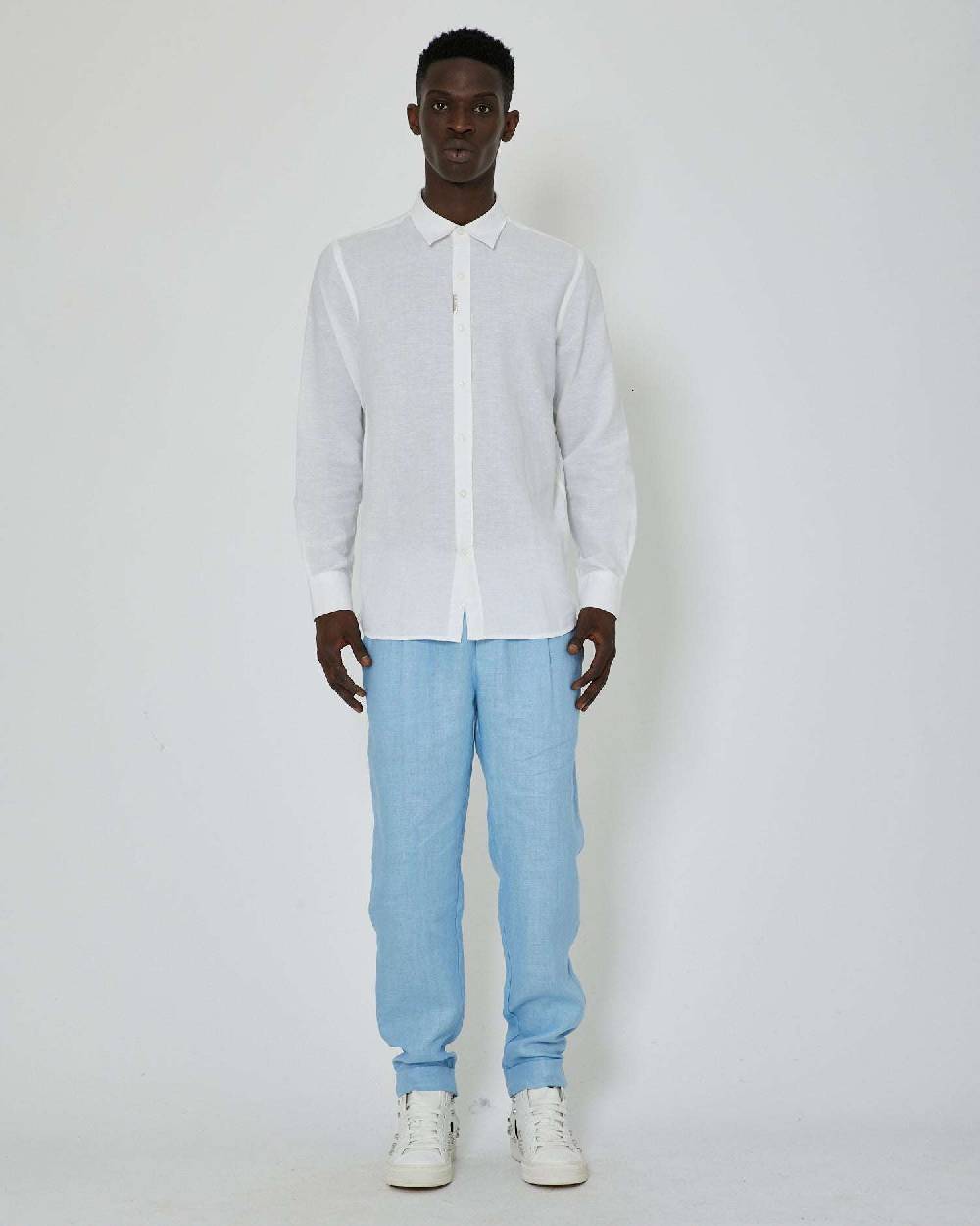 John Richmond Camicia basic in lino con placca metallica sul davanti