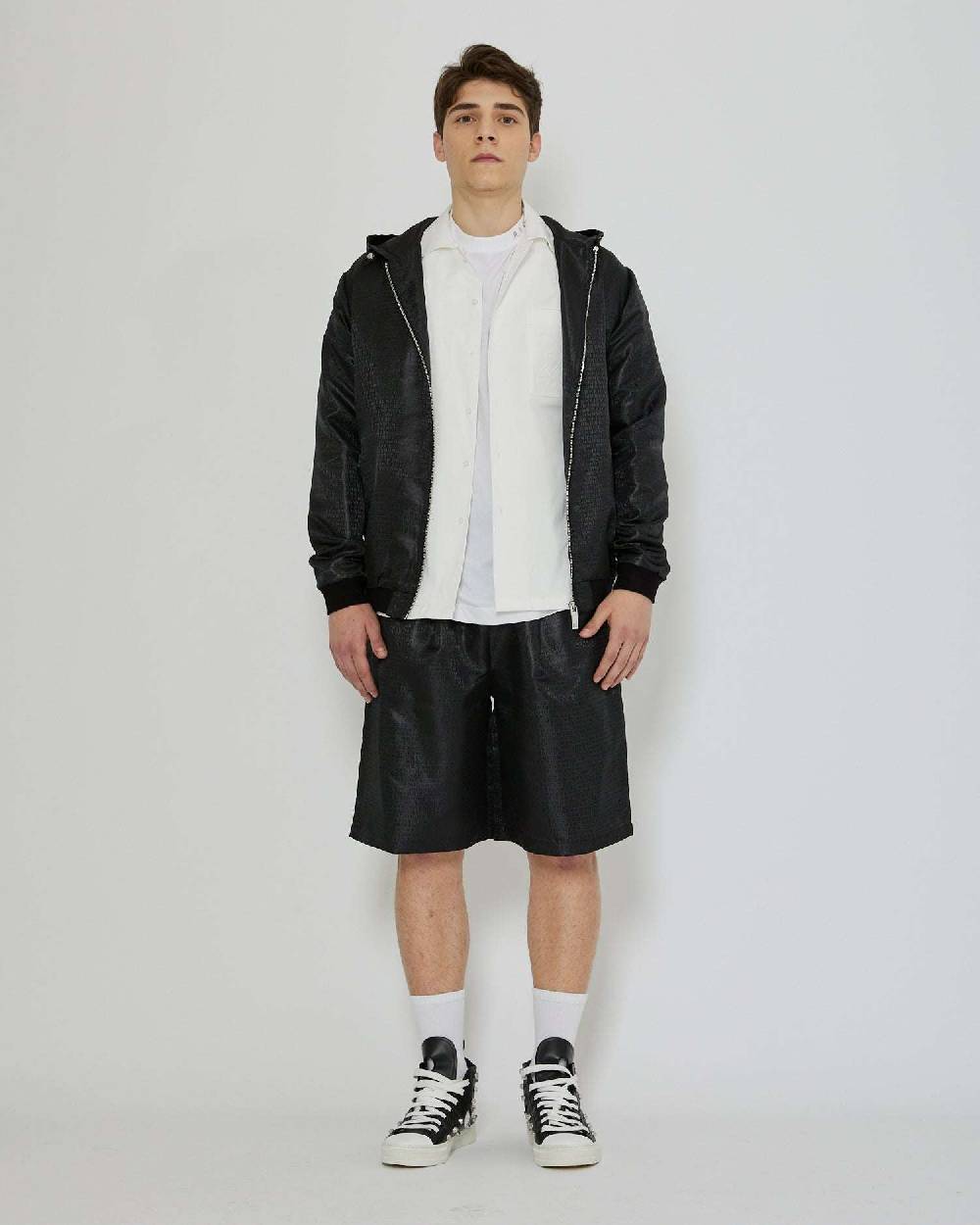 John Richmond Camicia con logo ricamato tone sur tone sul davanti