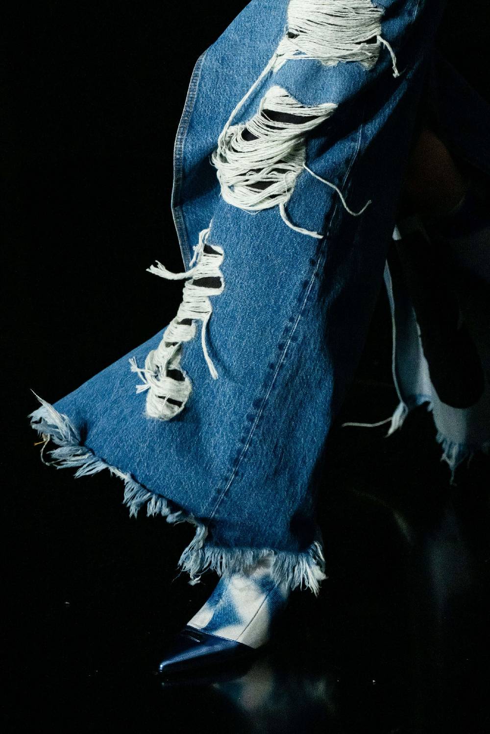 John Richmond Gonna Midi In Denim Con Strappi Sul Davanti