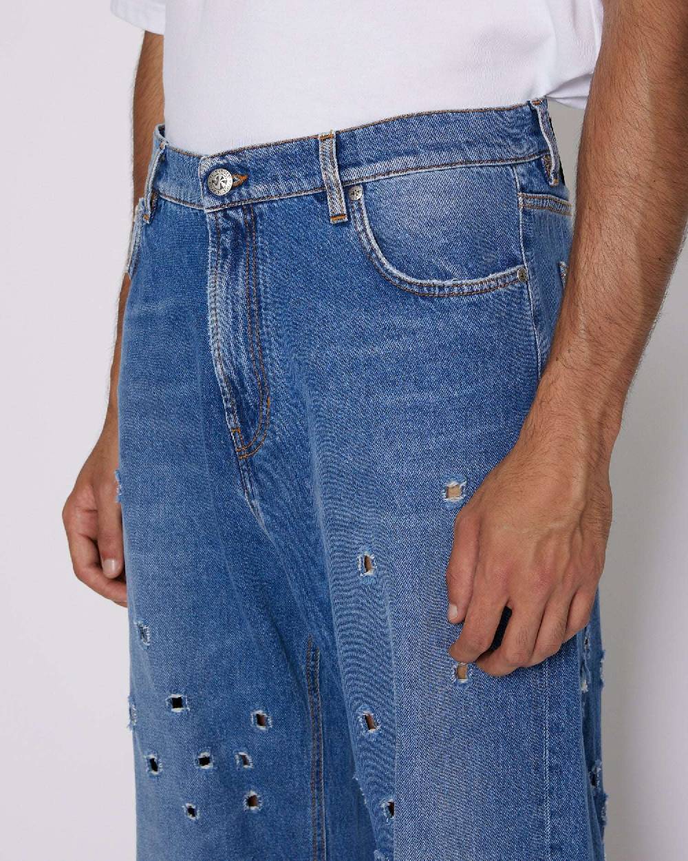 John Richmond Jeans Gamba Larga Con Fori Metallici Sul Davanti