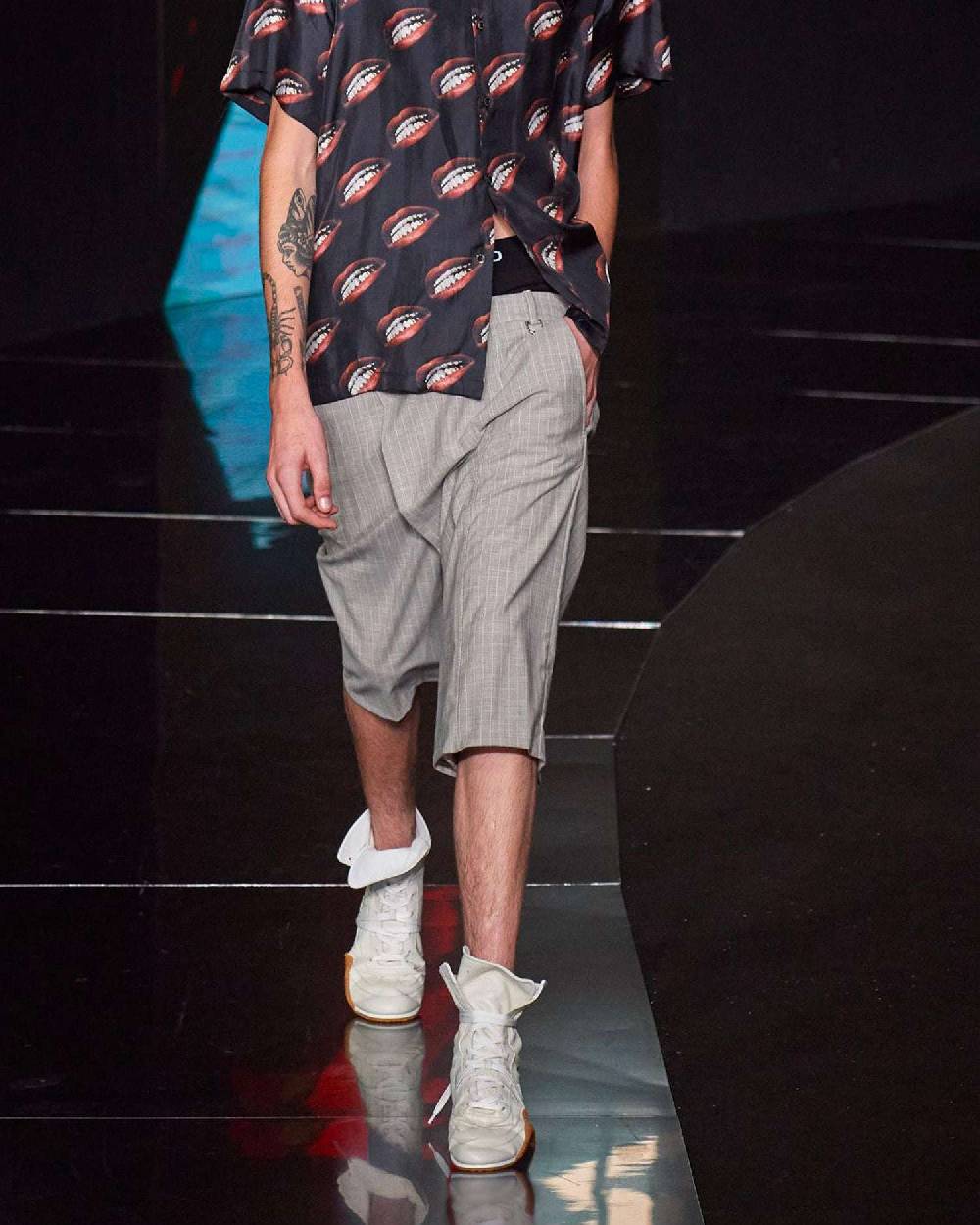 John Richmond Pantaloni Corti Straight Fit