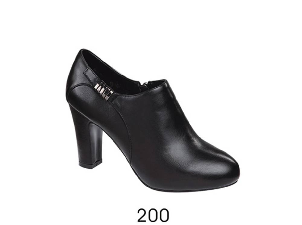 Kiss KrissAI 016/017 – Art.200