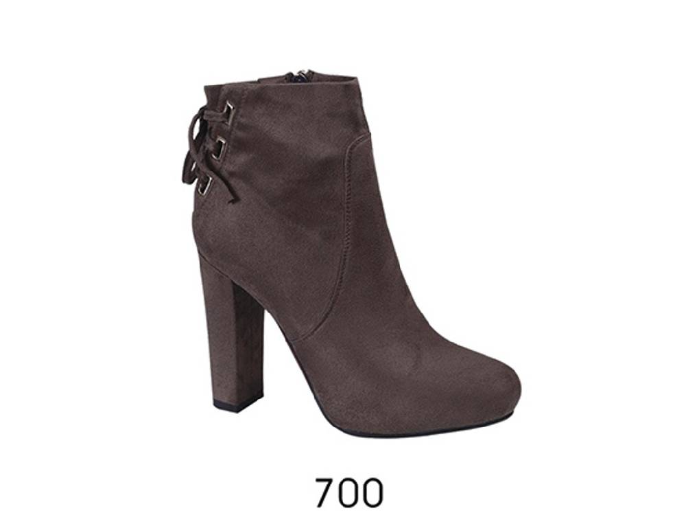 Kiss KrissAI 016/017 – Art.700