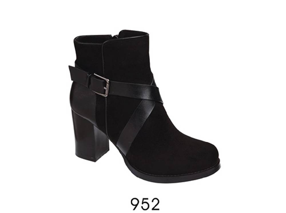 Kiss KrissAI 016/017 – Art.952