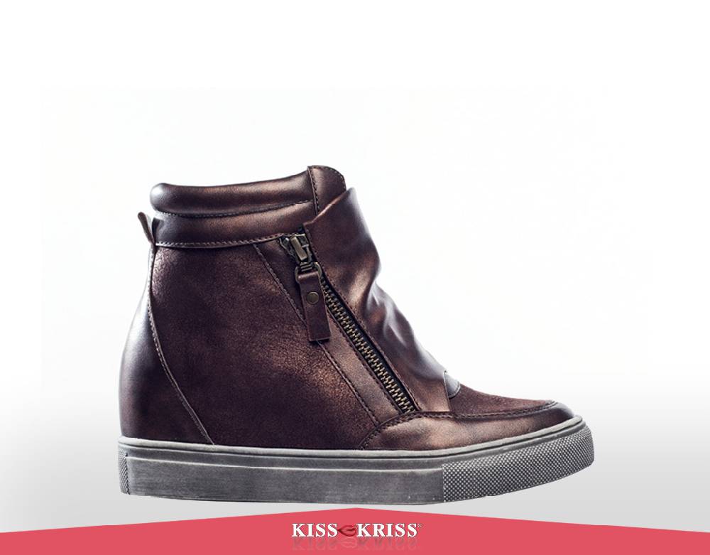 Kiss KrissAI 017/018 – Art. K045