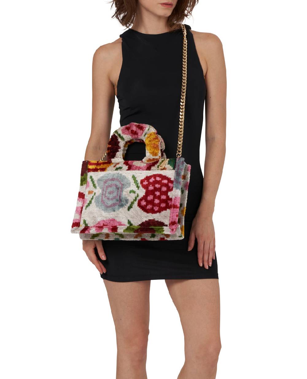 LaMilanesa TAISSA MEDIA