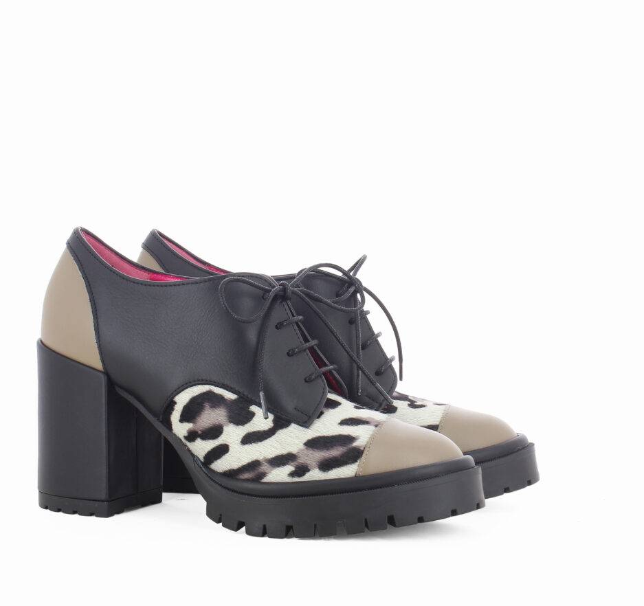 Le Babe ALLACCIATE IN VITELLO NERO