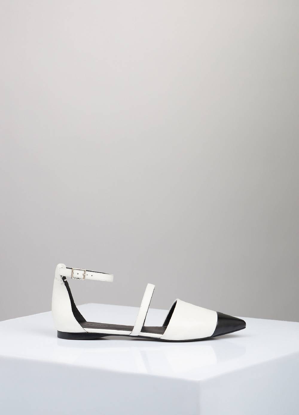 LES COPAINSBallerine In Vera Pelle Con Laccetto Alla Caviglia