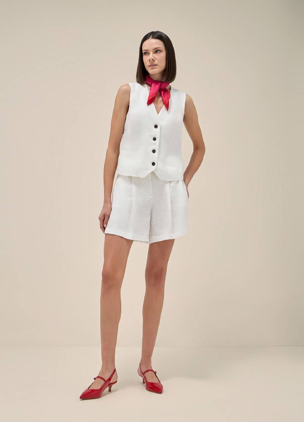 LES COPAINSPantaloni shorts in lino