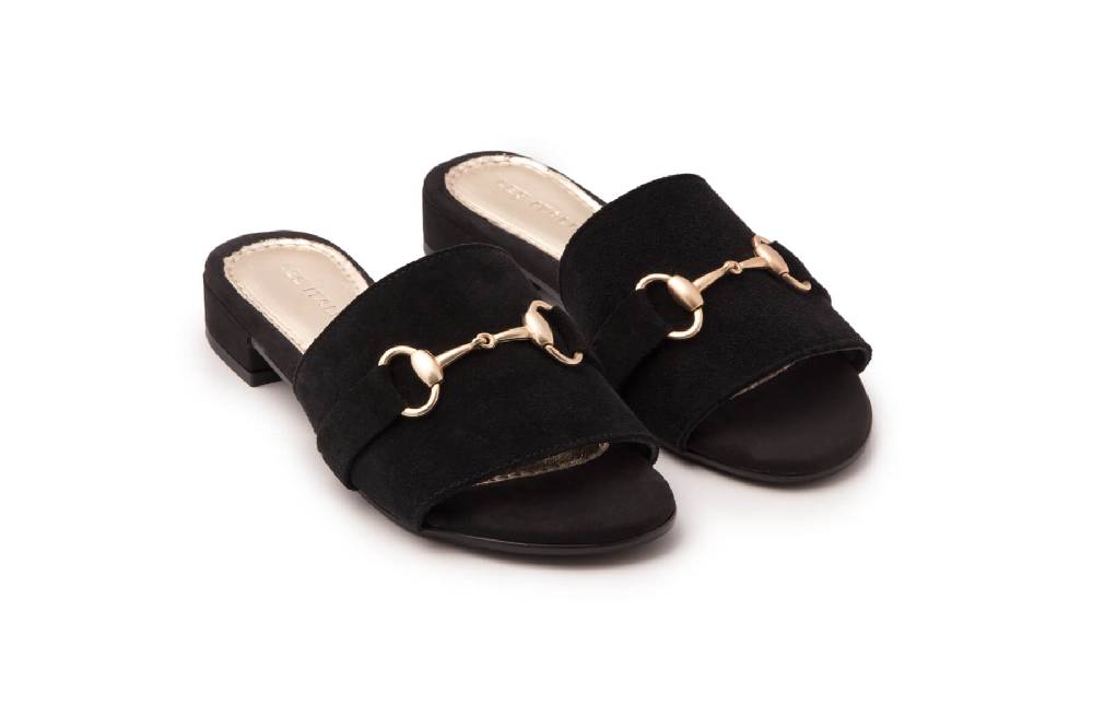 Les Italiennes Adriana – Nero