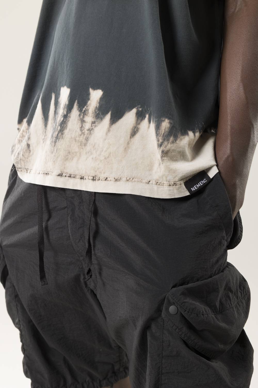 NemeN NMN_22140T_160 [NMN® LOGO DISCHARGED T-SHIRT]