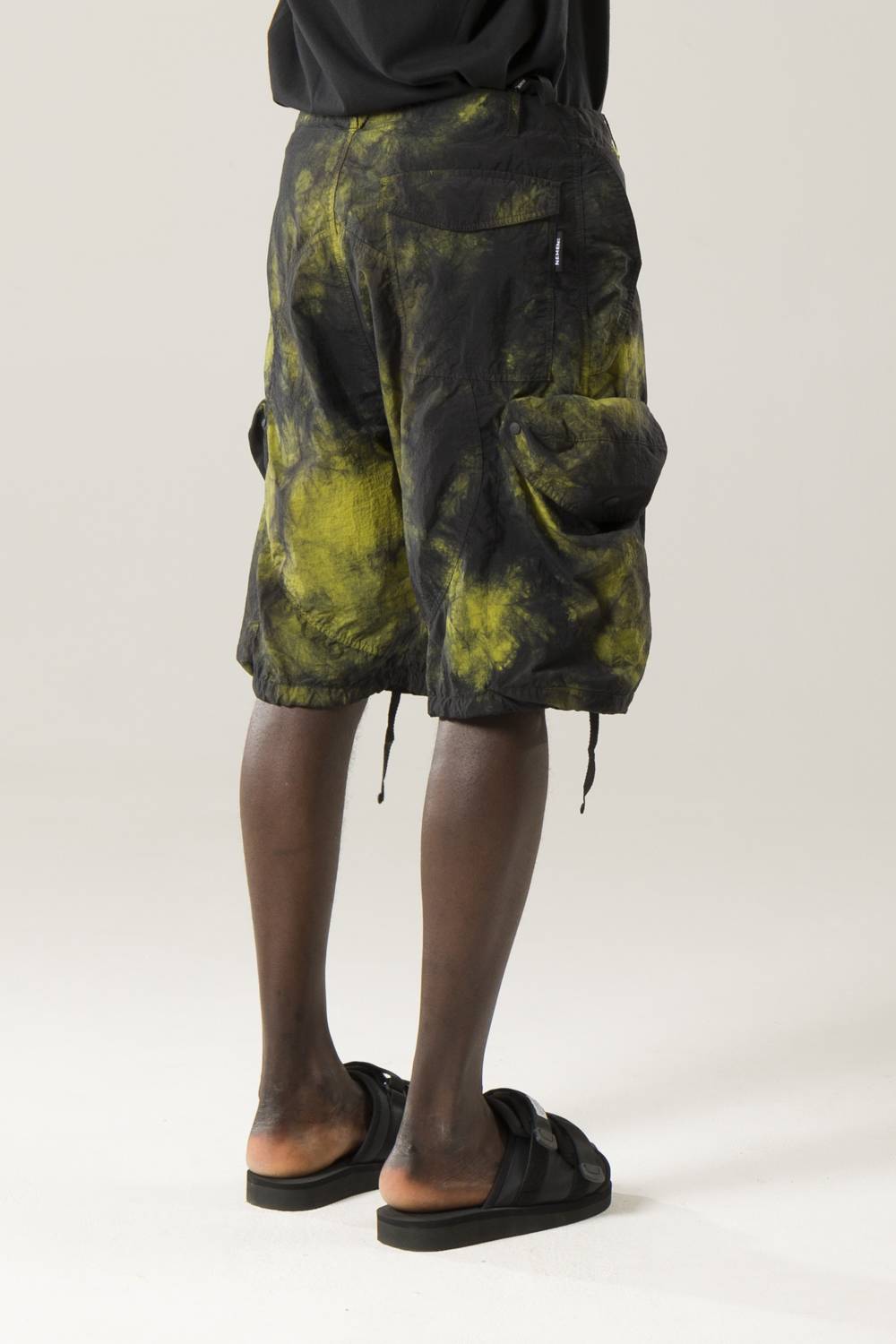 NemeN NMN_E22034P/1_158 [FLOW TIE DYE CARGO SHORT]