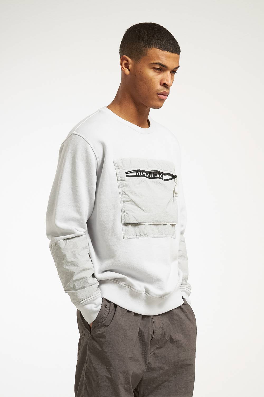 NemeN NMN_E23130F_216 [JYNX – CHEST POCKET ROUNDNECK]