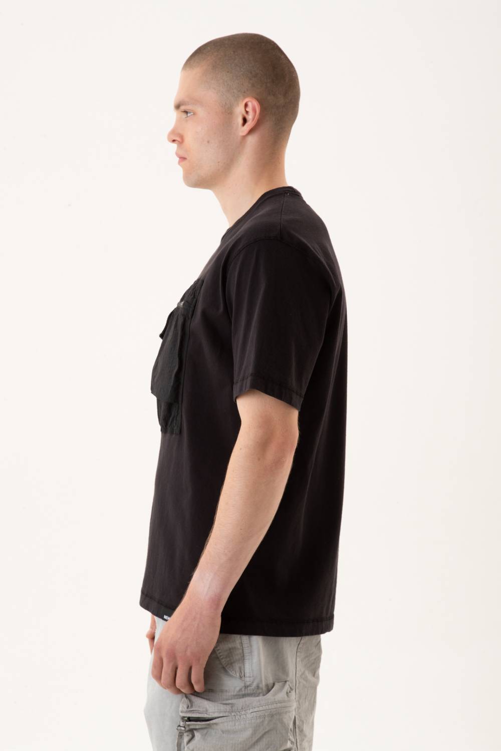 NemeN NMN_E23152T_111 [KEL – CHEST POCKET TSHIRT]