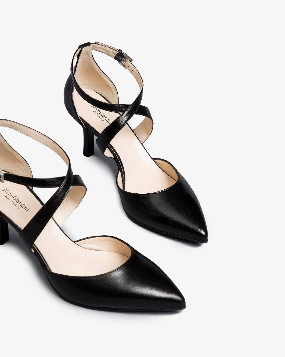 NeroGiardini Art. E011084DE