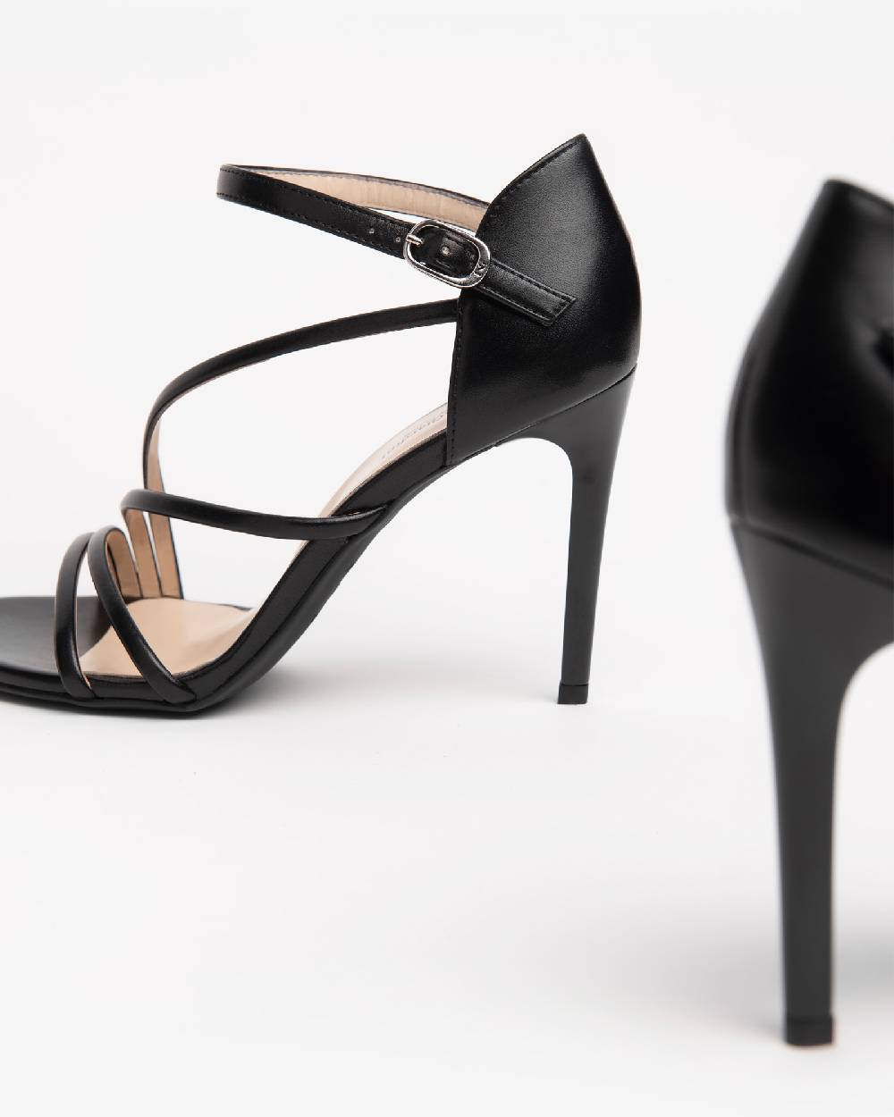 NeroGiardini Art. E218400DE