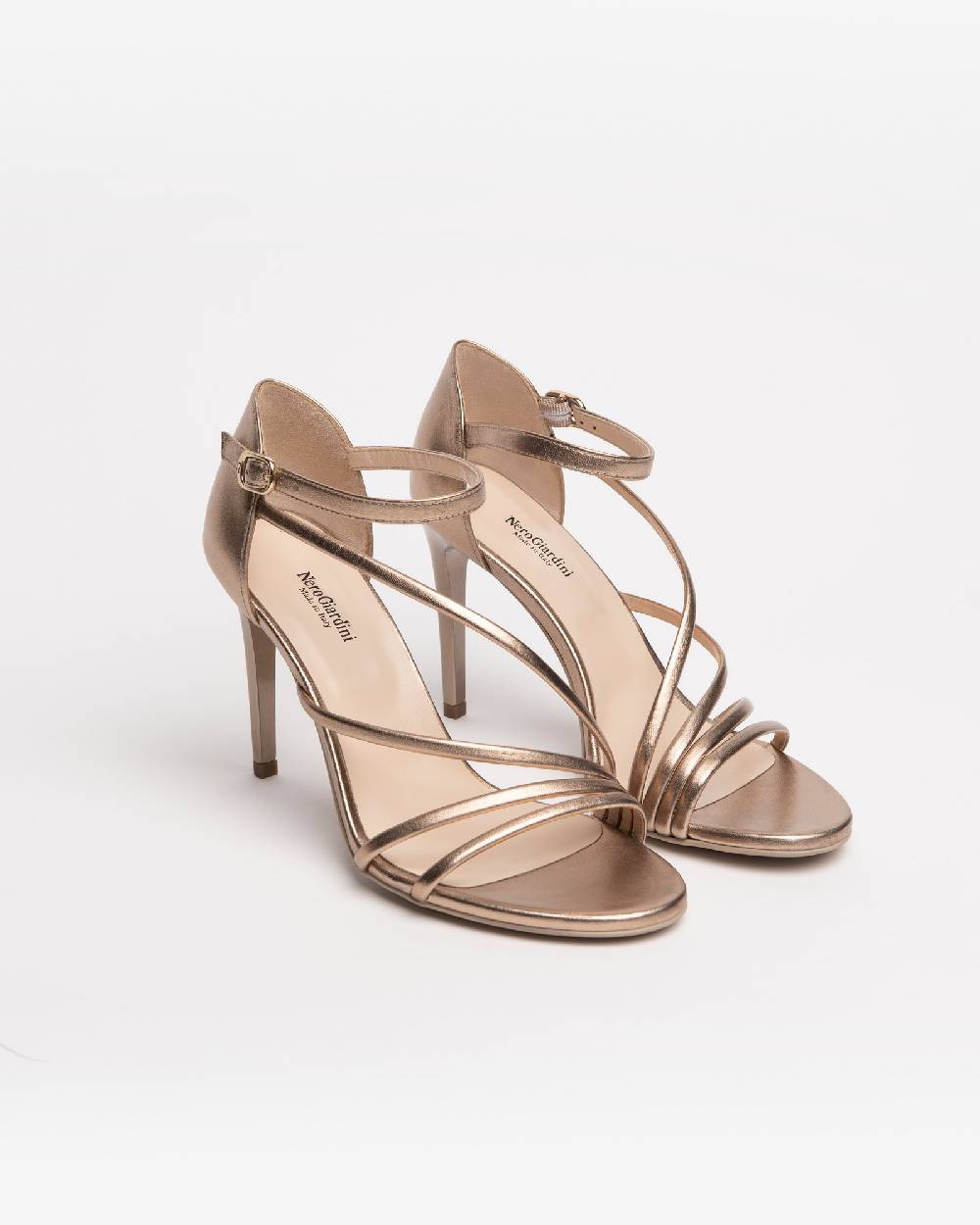 NeroGiardini Art. E218401DE