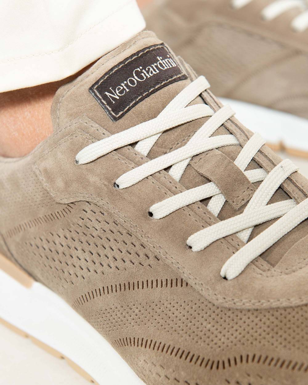 NeroGiardini Art. E400190U