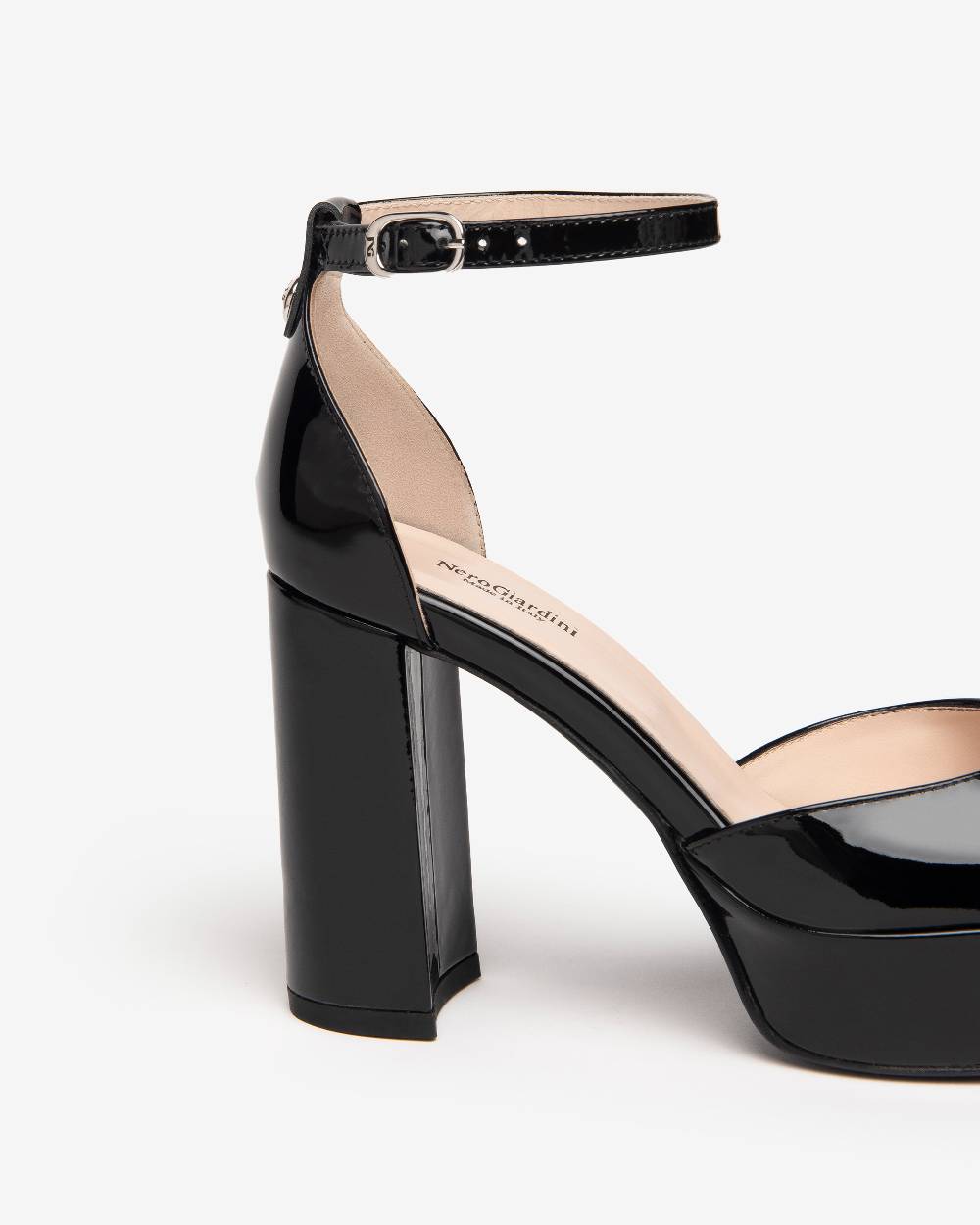 NeroGiardini Art. E409450D