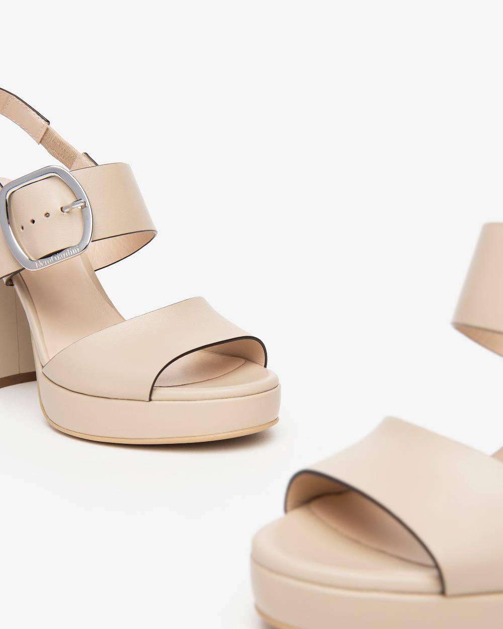 NeroGiardini Art. E410360D