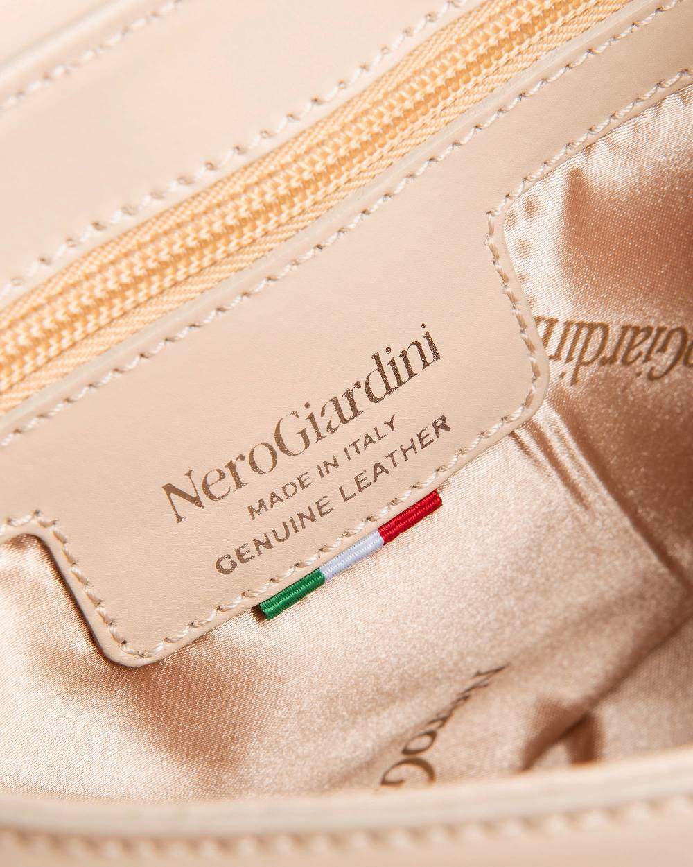 NeroGiardini Art. E443710D