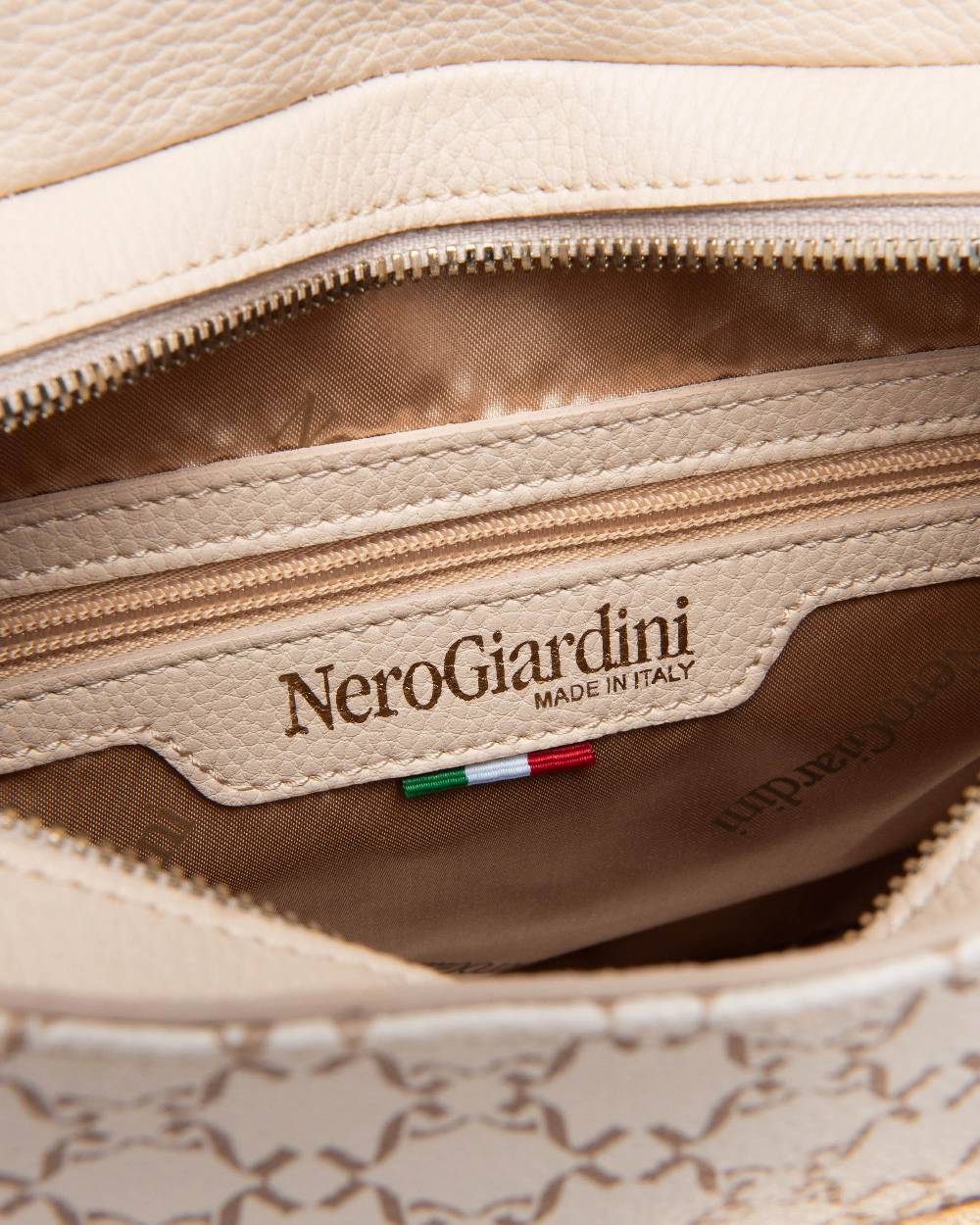 NeroGiardini Art. E443722D