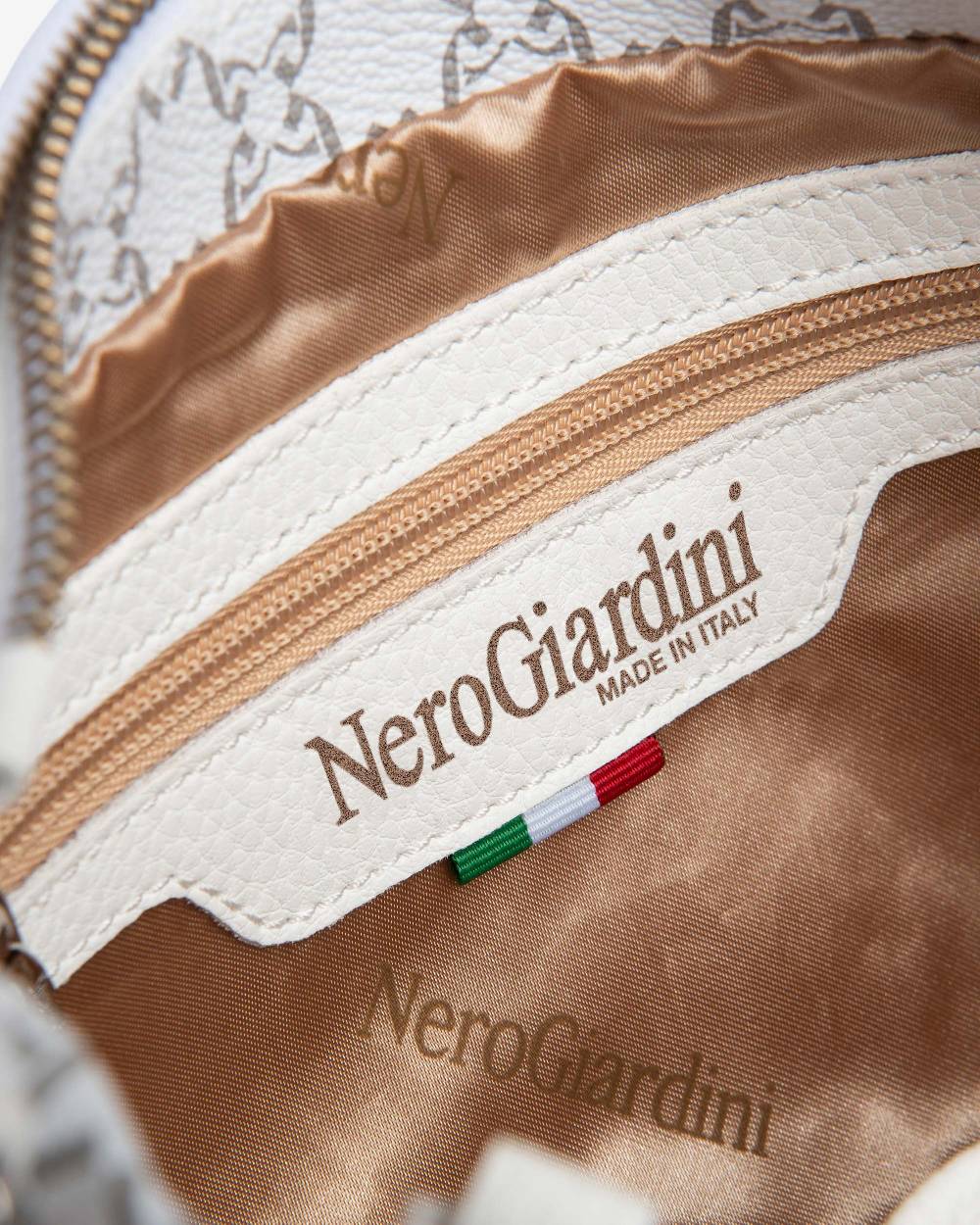 NeroGiardini Art. E443741D