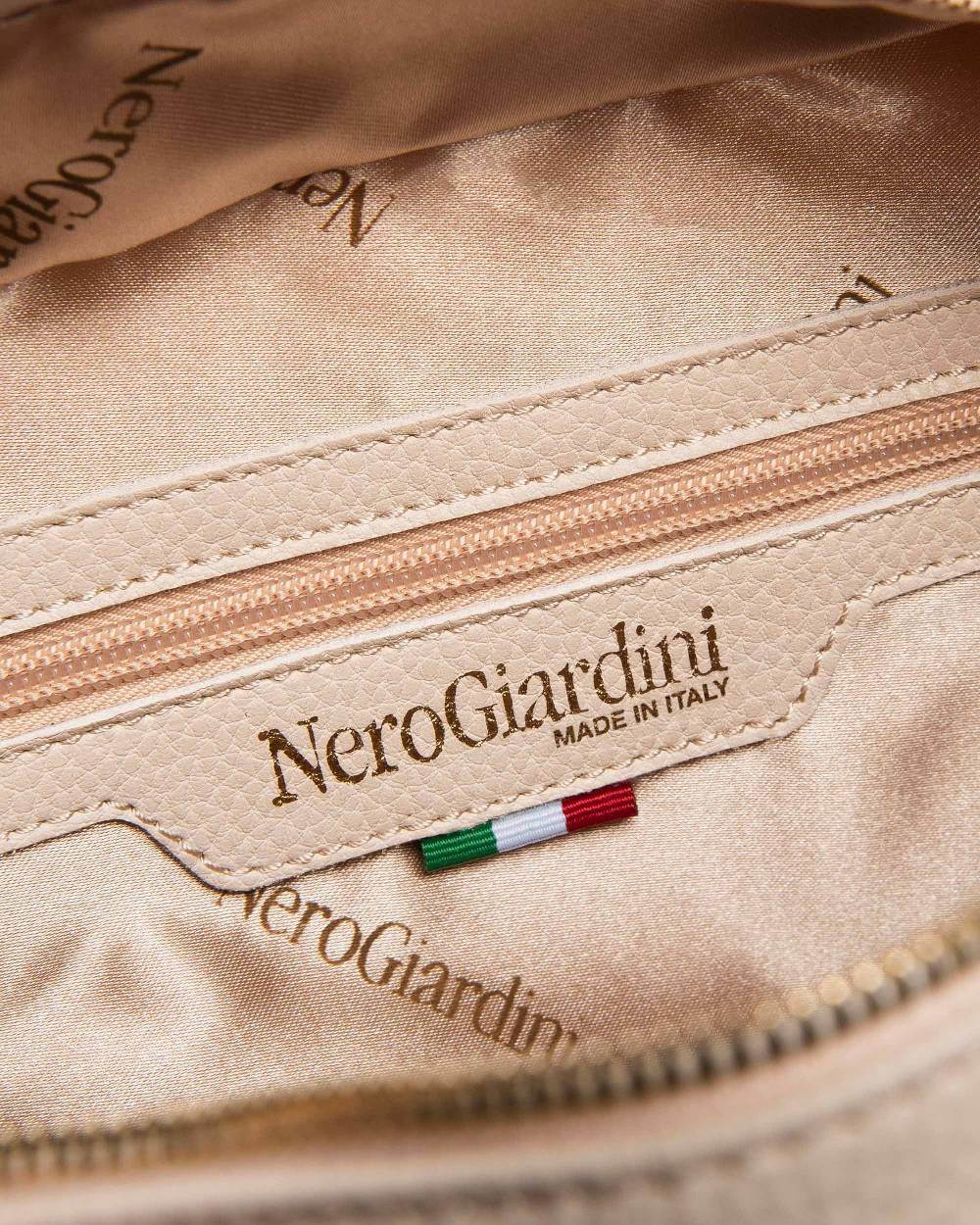 NeroGiardini Art. E443753D