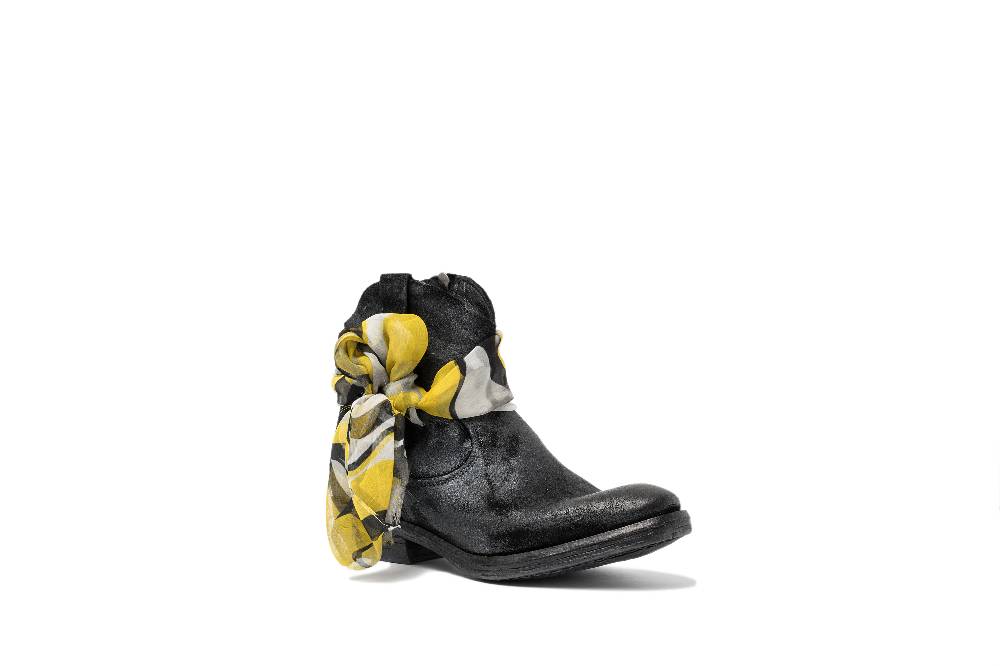 Jiudit Art. Gold Foulard