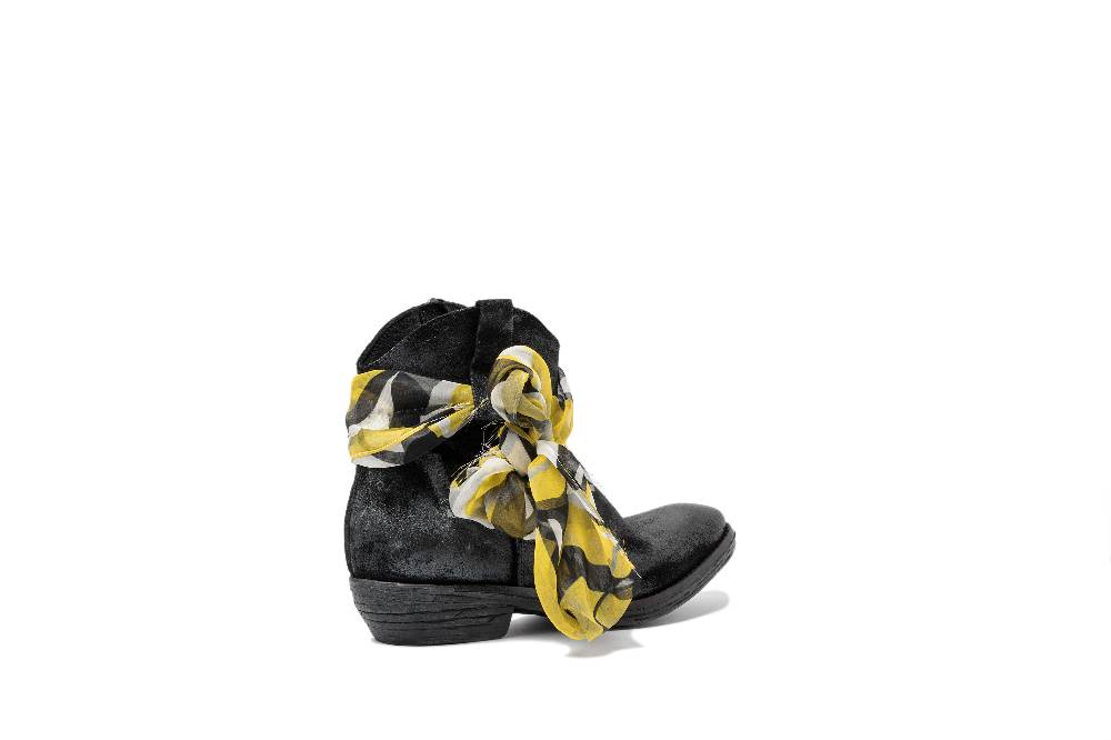 Jiudit Art. Gold Foulard