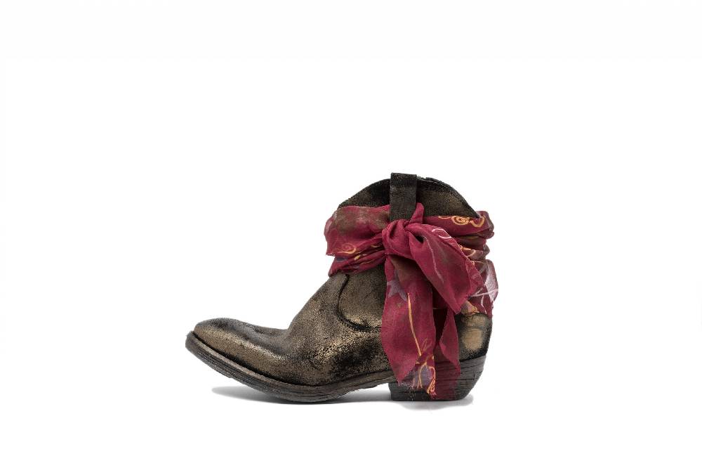 Jiudit Art. gold foulard