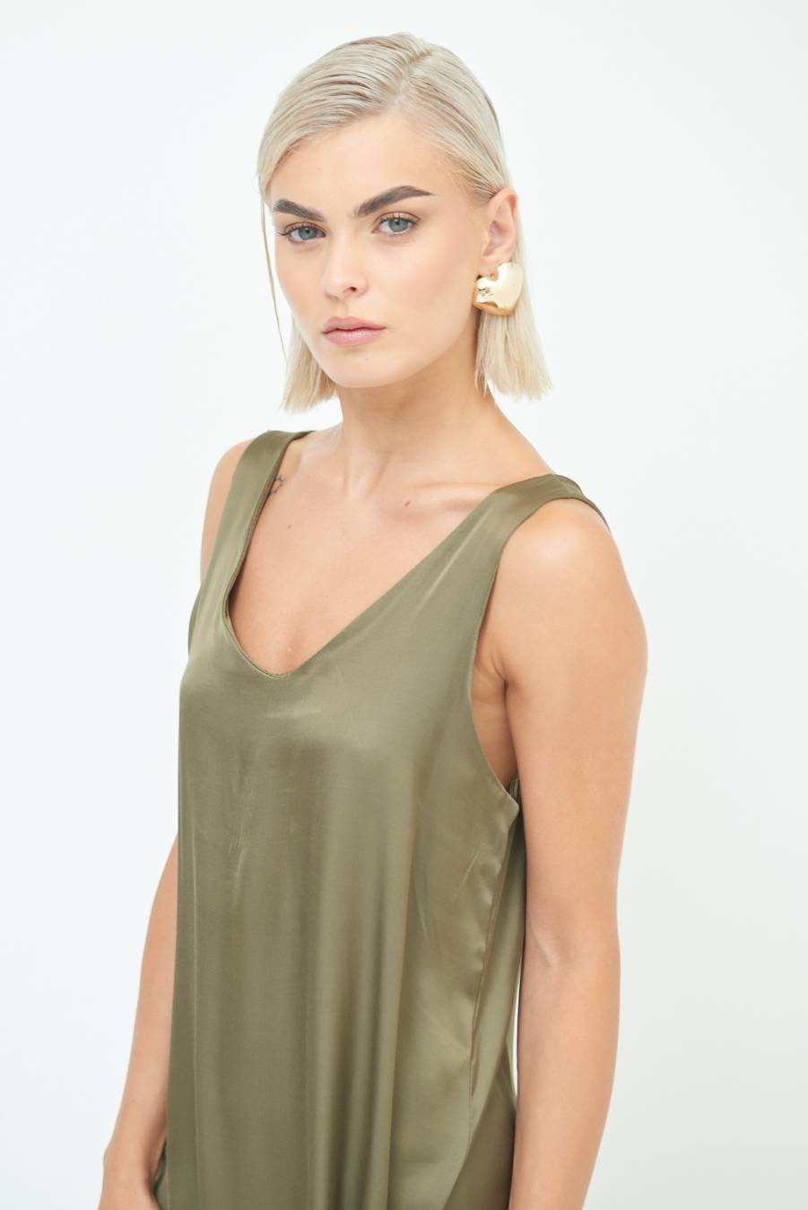 Kikisix ABITO LUNGO SMANICATO CON SPACCHI VERDE MILITARE