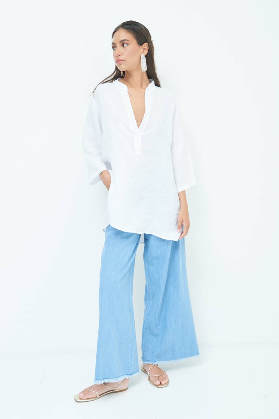 Kikisix CAMICIA COLLO COREANA OVERSIZE CON SPACCHI BIANCO
