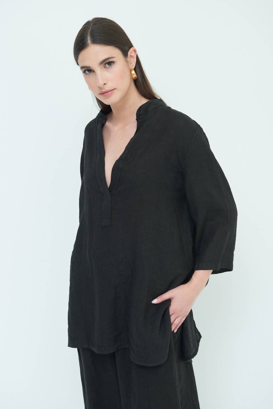 Kikisix CAMICIA COLLO COREANA OVERSIZE CON SPACCHI NERO