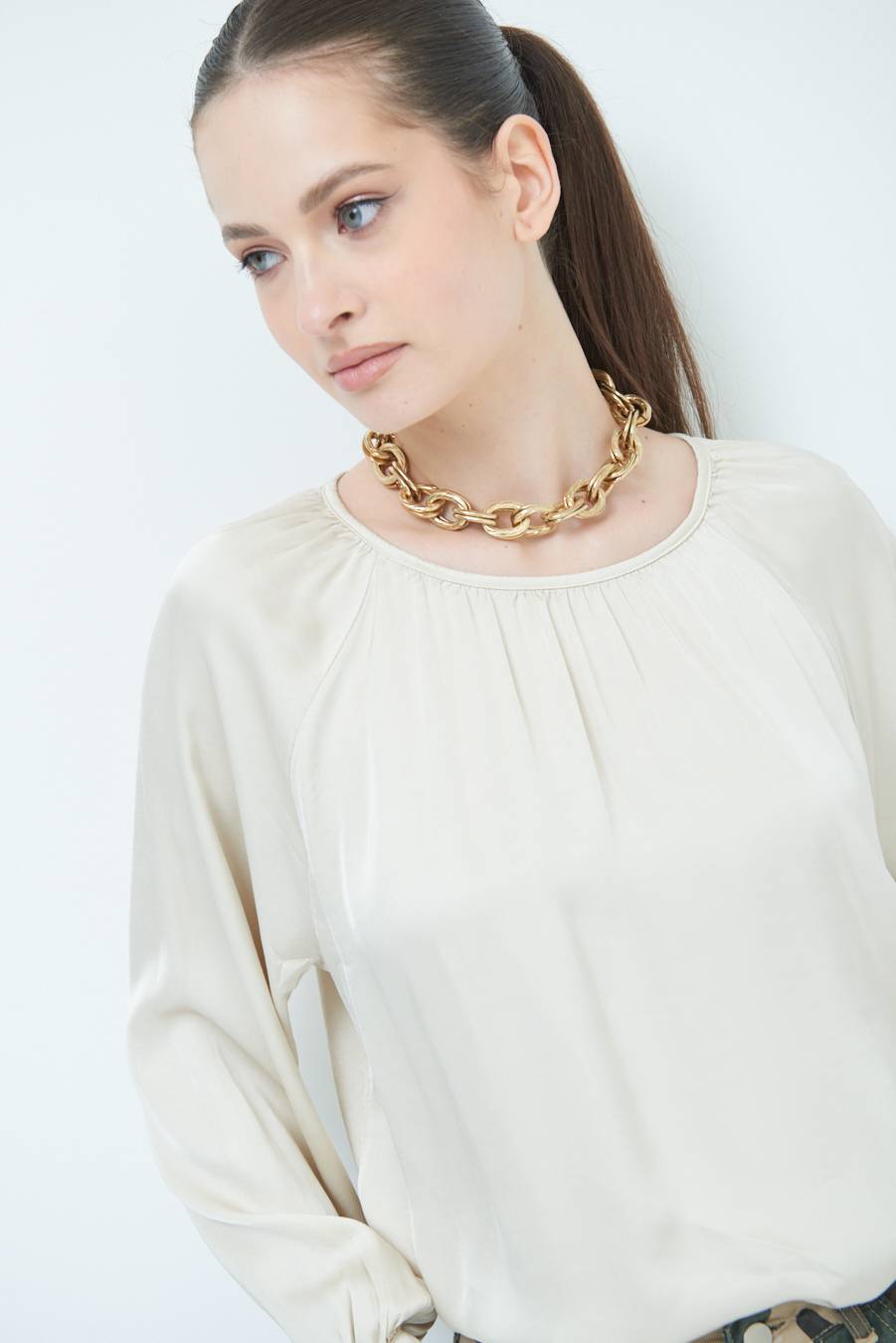 Kikisix CASACCA RASO VISCOSA INCRESPATA COLLO BEIGE