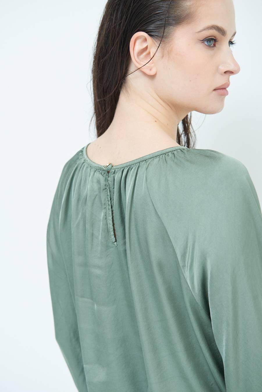 Kikisix CASACCA RASO VISCOSA INCRESPATA COLLO MILITARE