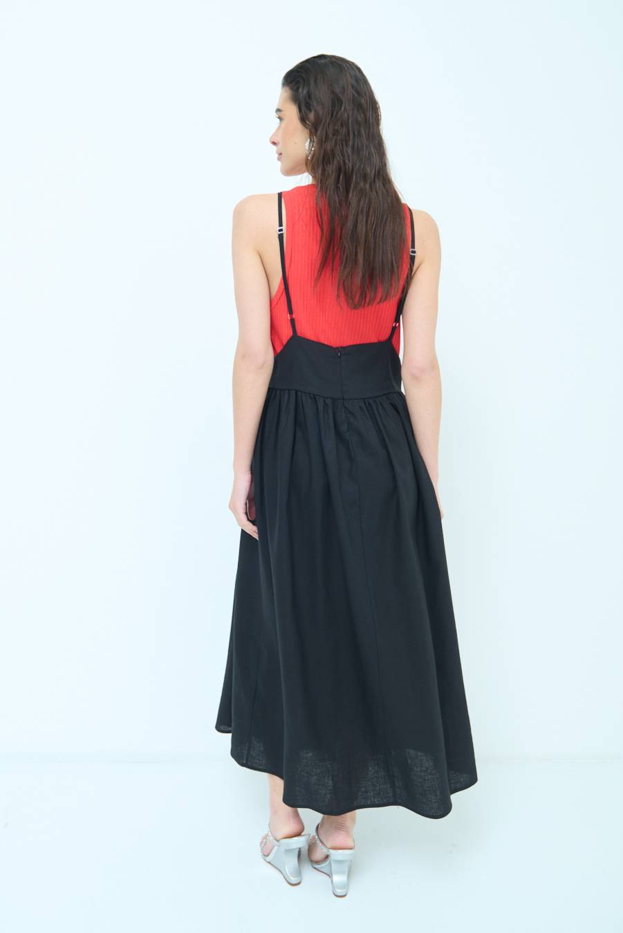 Kikisix ABITO CON TAGLIO SENO MISTO VISCOSA NERO