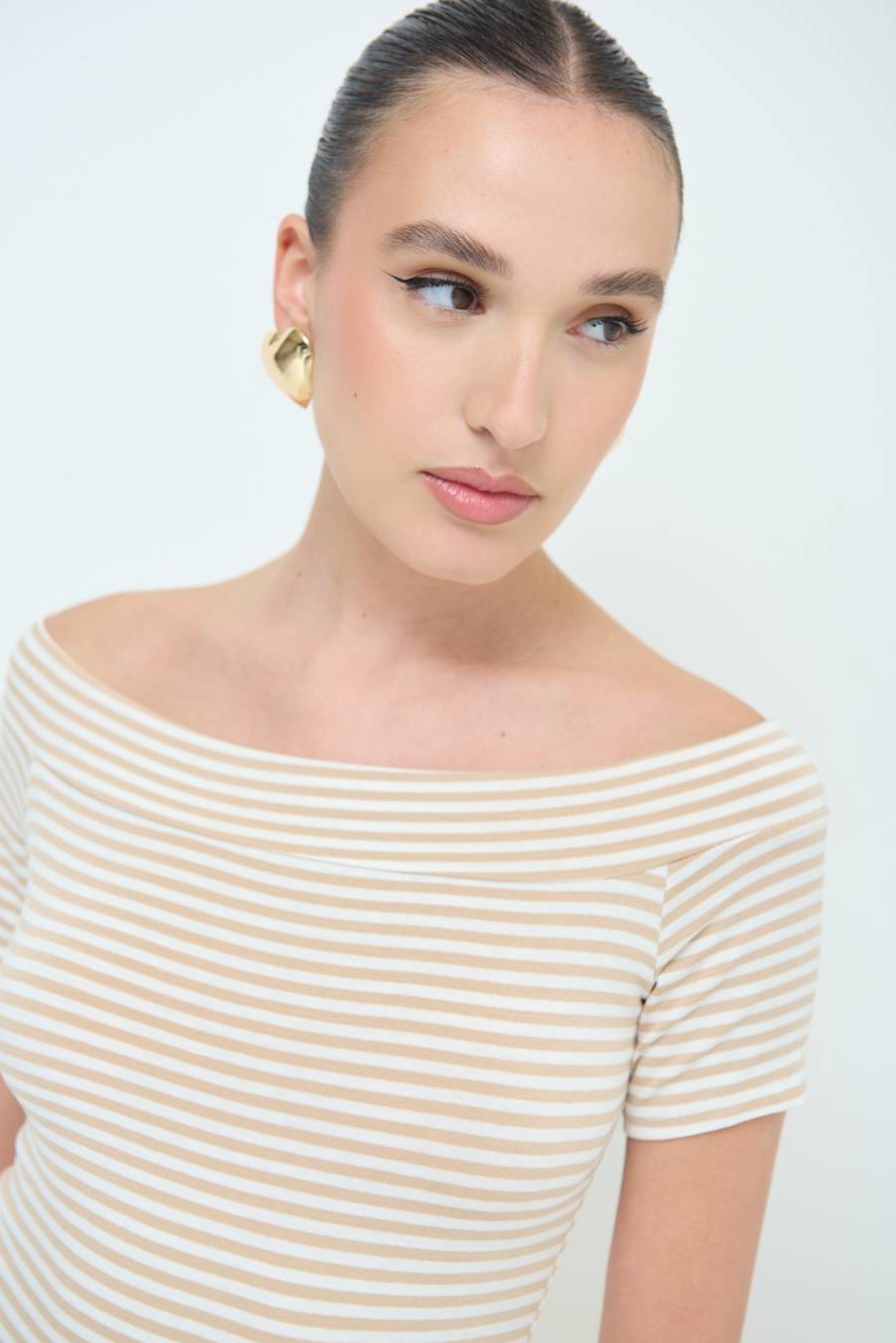 Kikisix ABITO SCOLLO SHIFFER BEIGE