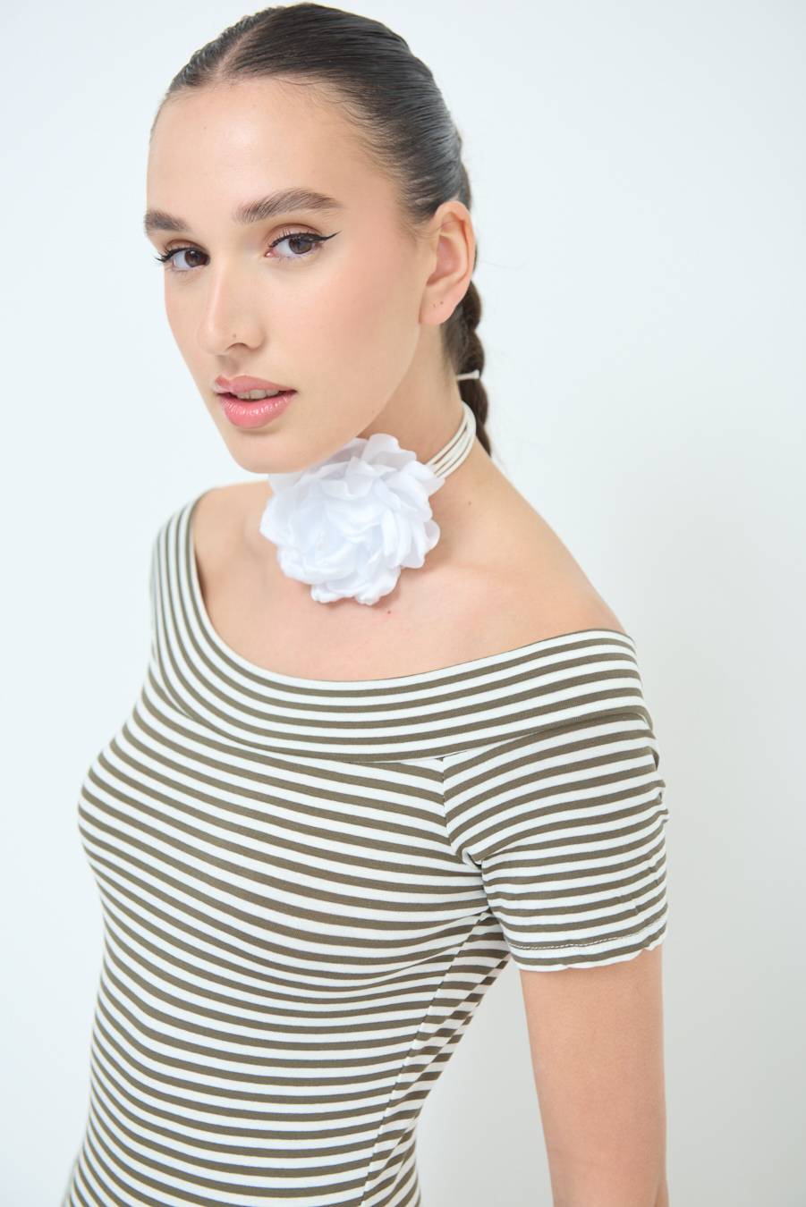 Kikisix ABITO SCOLLO SHIFFER VERDE MILITARE