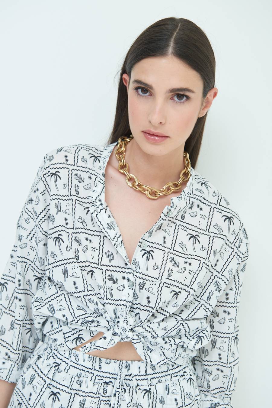 Kikisix CAMICIA CON NODO STAMPAPALME BIANCO