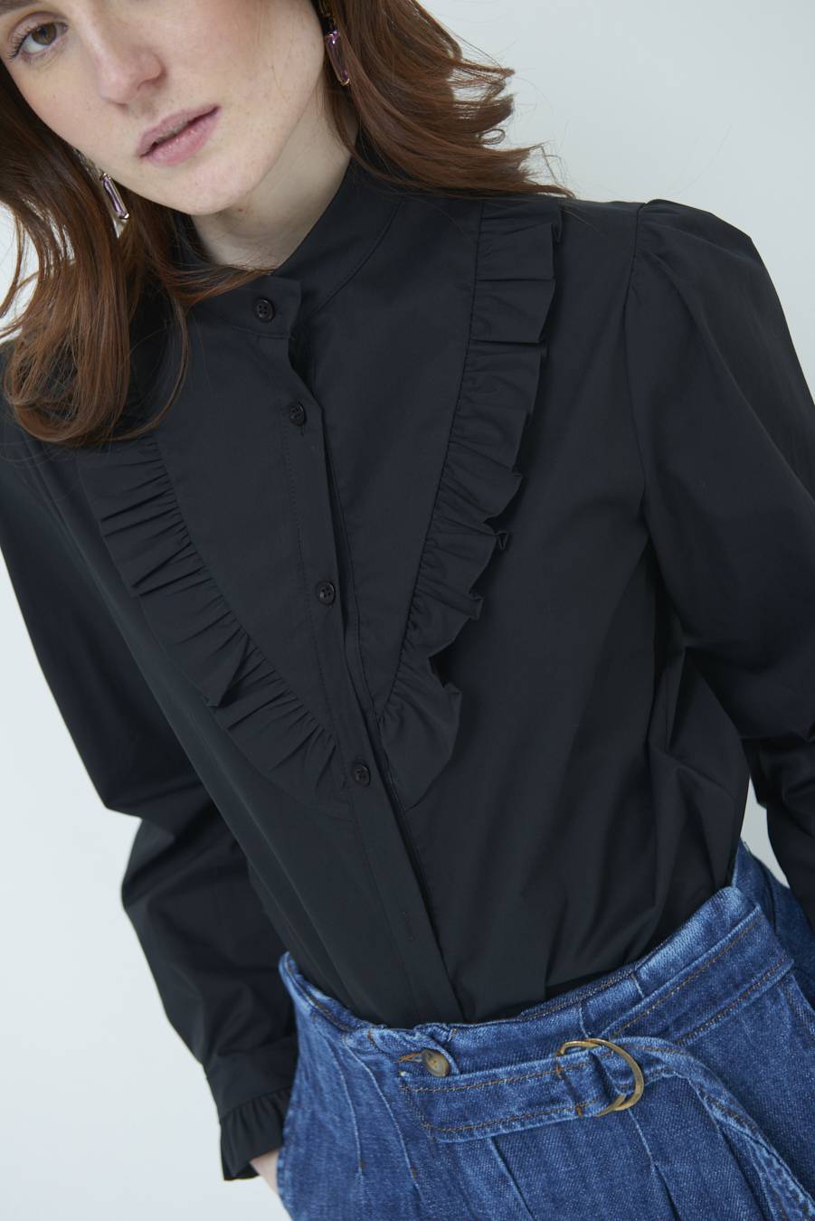 Kikisix CAMICIA CON ROUCHE NERO