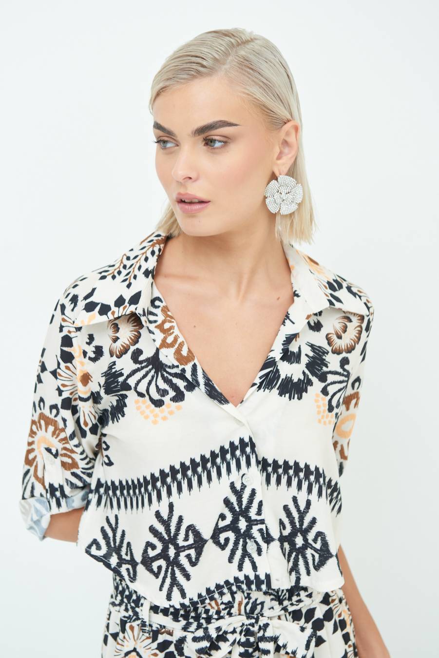 Kikisix CAMICIA CROP BALZA BURRO