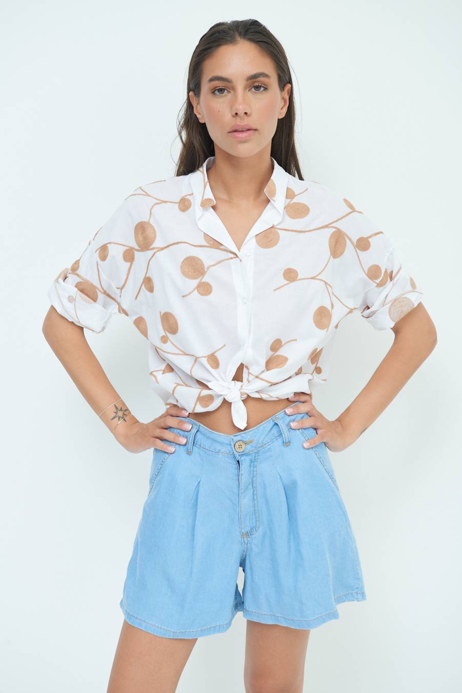 Kikisix CAMICIA NODO RICAMO CERCHIO BIANCO